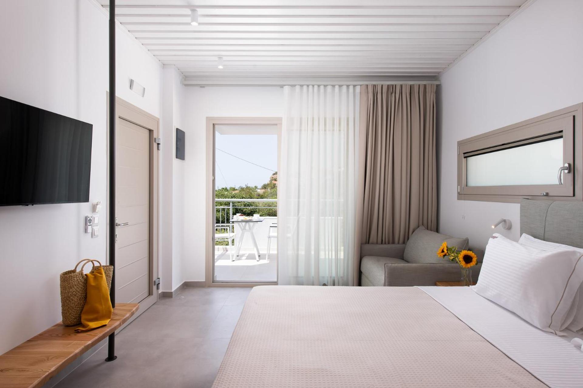 Sourinis Luxury Suites ลิเมนาเรีย ภายนอก รูปภาพ