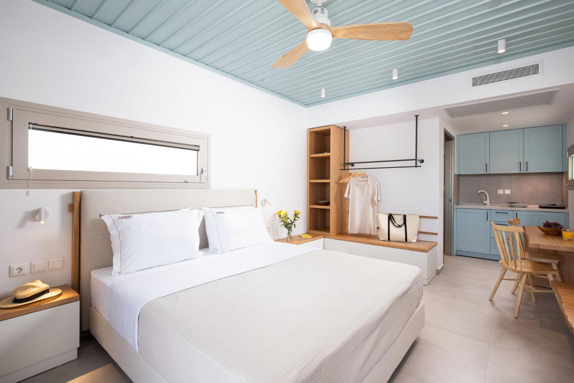 Sourinis Luxury Suites ลิเมนาเรีย ภายนอก รูปภาพ